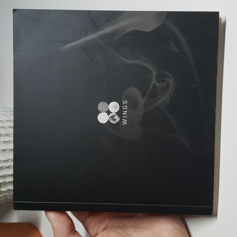 BTS WINGS-comes with J-hope pic